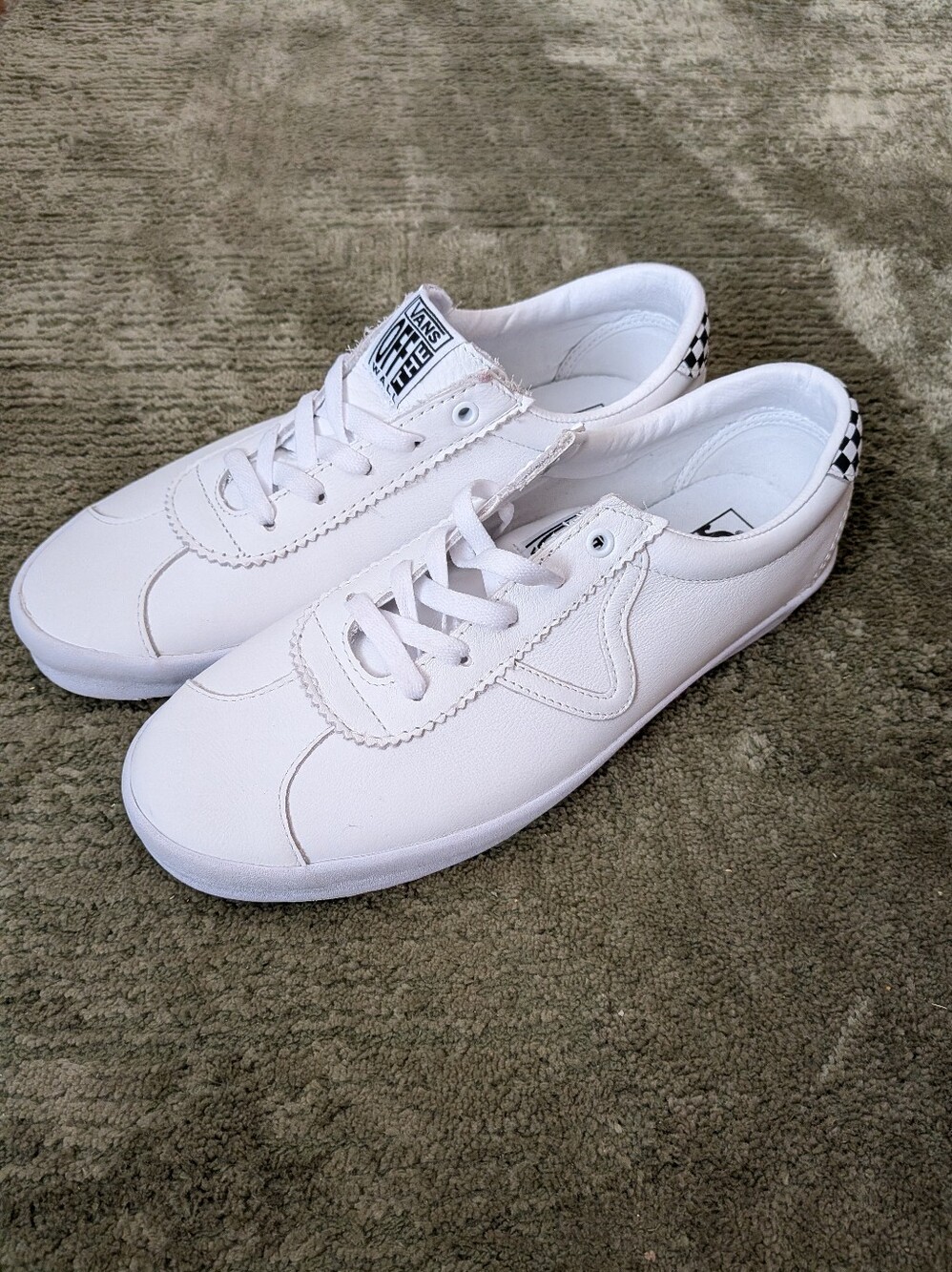 NEW Mens Vans Sport Low Triple White Sneaker Shoes Size 12